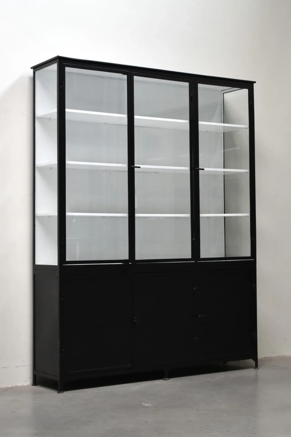 Apothekerskast Ilya trois NB