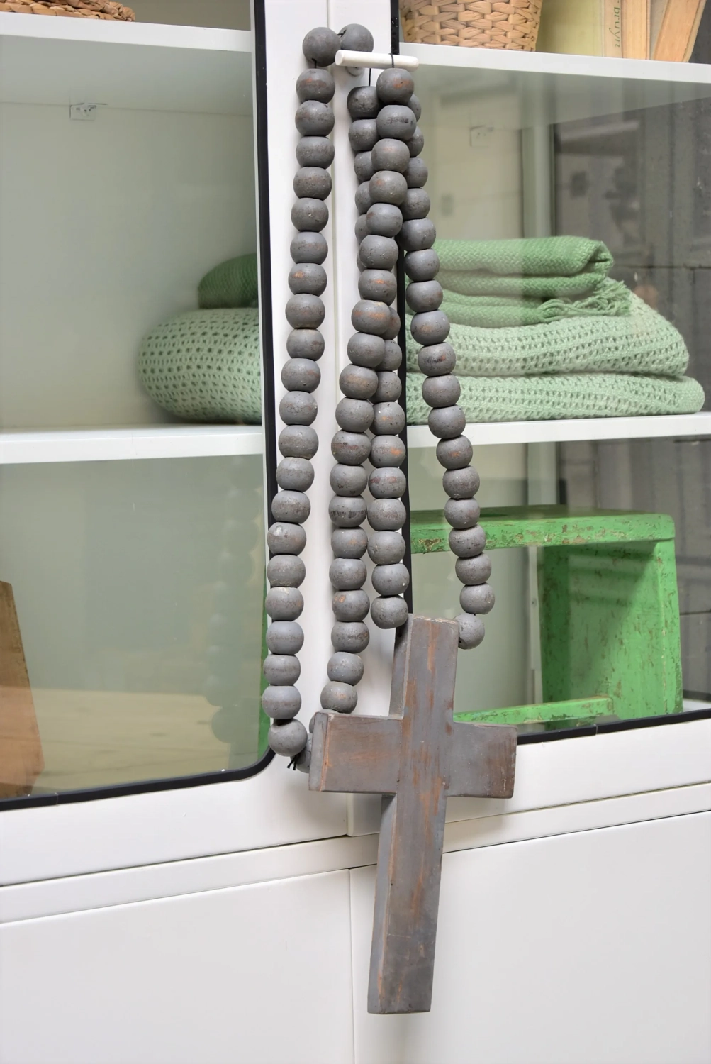Ketting met kruis grijs