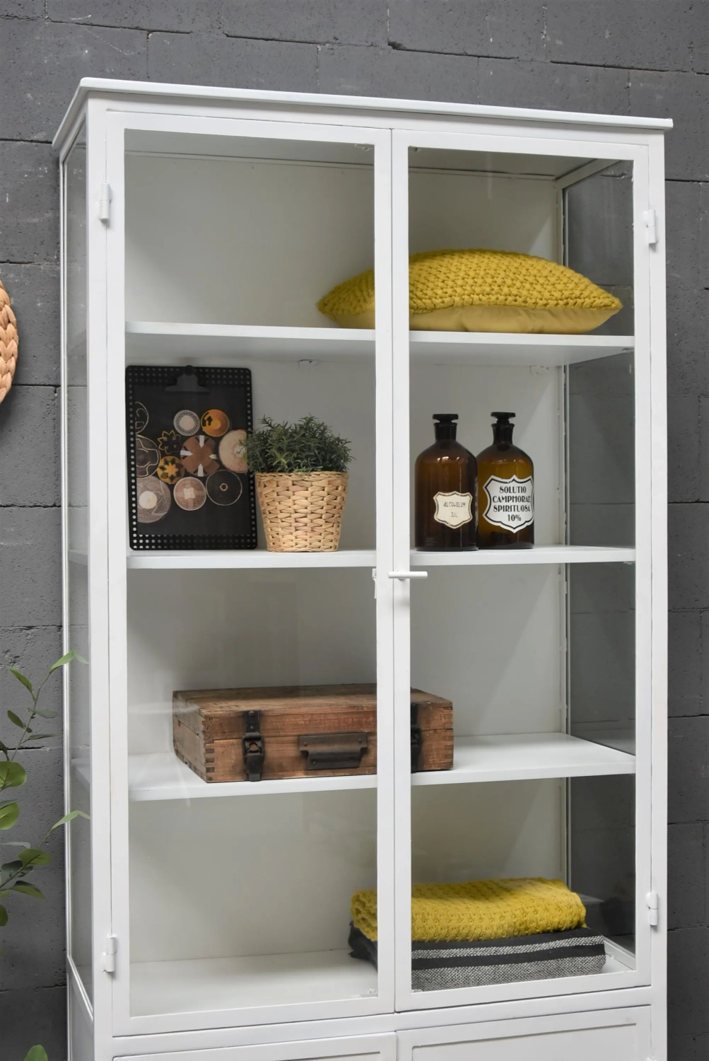 Apothekerskast Ivar Blanc