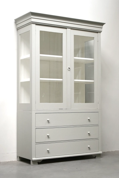 Zweedse vitrinekast 2-7032