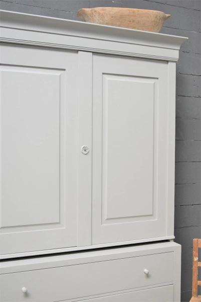 Zweedse kast 2-7044