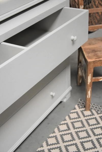 Zweedse kast 2-7044