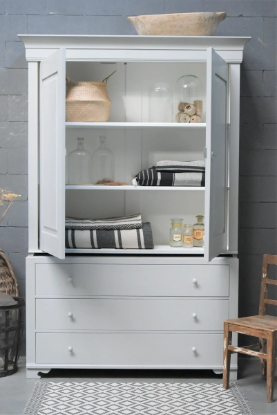 Zweedse kast 2-7044