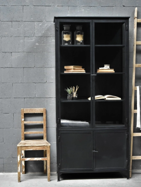 Apothekerskast Ivar Noir