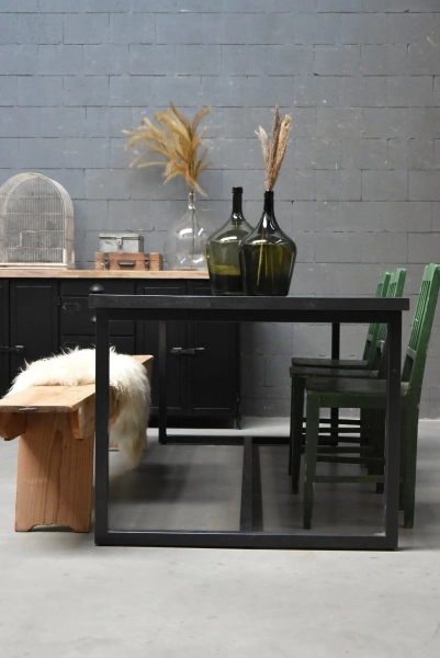 Eettafel Iron-7021