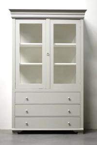 Zweedse vitrinekast 2-7032